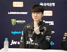Faker在切尔西比赛中出色防守，高光表现引发热议！